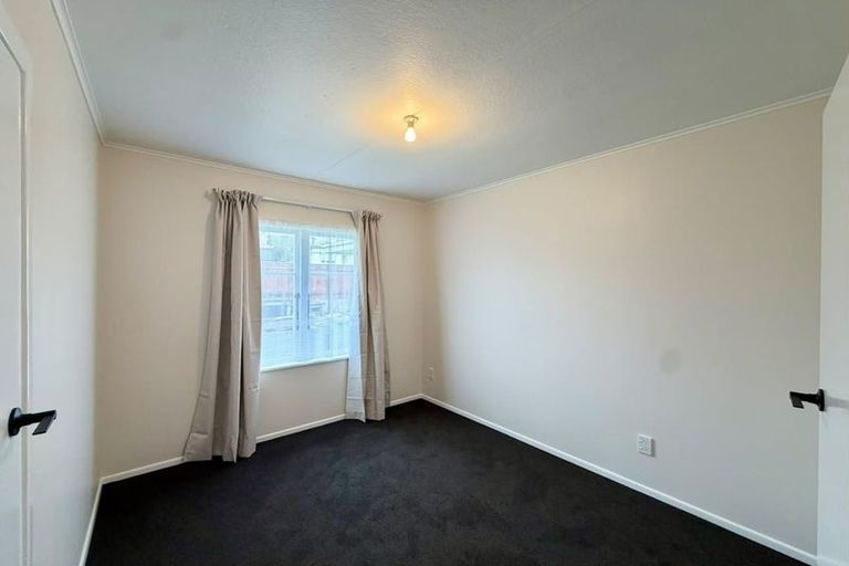 Photo of property in 60a Mould Street, Waitara, 4320