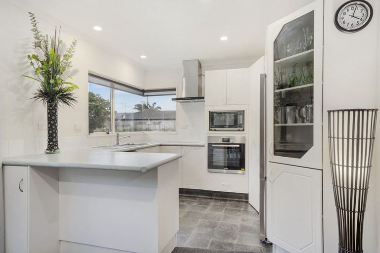 Photo of property in 9 Kalmia Dell, Mount Maunganui, 3116