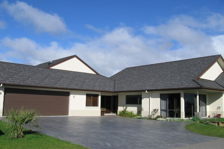 Photo of property in 5 Cotswold Lane, Huntington, Hamilton, 3210