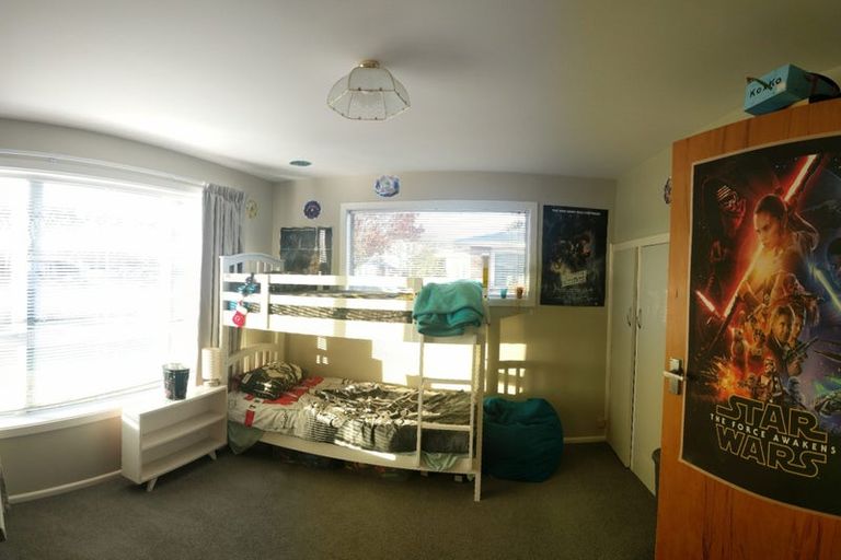 Photo of property in 64 Coopers Road, Dallington, Christchurch, 8061