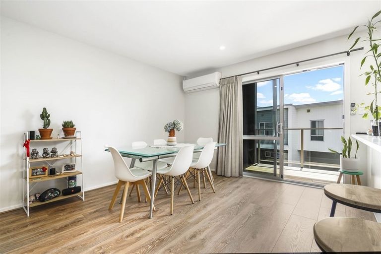 Photo of property in 7/19 Ruakiwi Road, Hamilton Lake, Hamilton, 3204