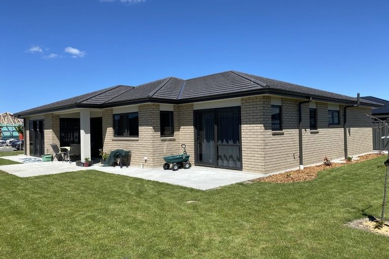 Photo of property in 18 Hikawera Drive, Frimley, Hastings, 4120