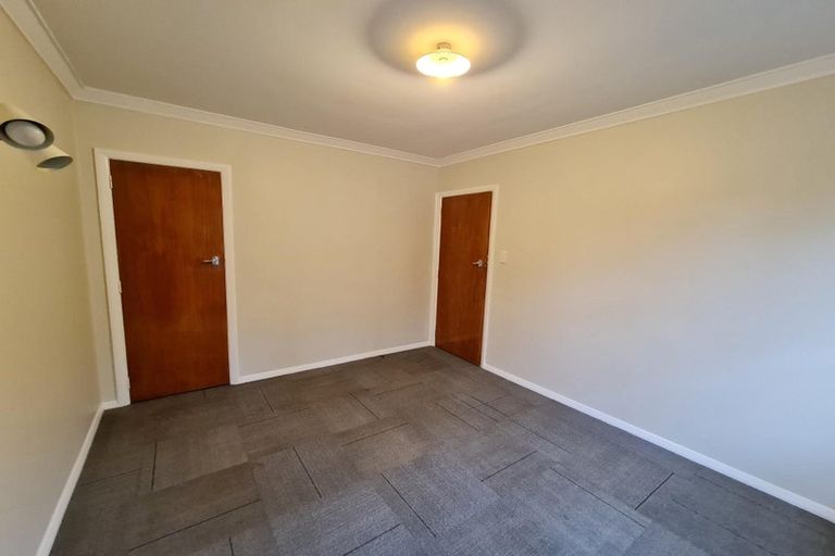 Photo of property in 2/62 Gibbons Street, Ebdentown, Upper Hutt, 5018