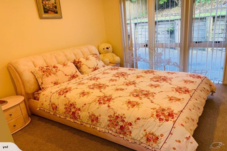 Photo of property in 14 Oakpark Place, West Harbour, Auckland, 0618