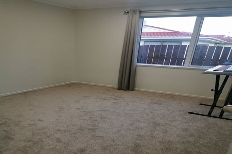 Photo of property in 28 Vandeleur Avenue, Birkdale, Auckland, 0626