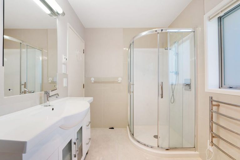 Photo of property in 80 Onetaunga Road, Chatswood, Auckland, 0626