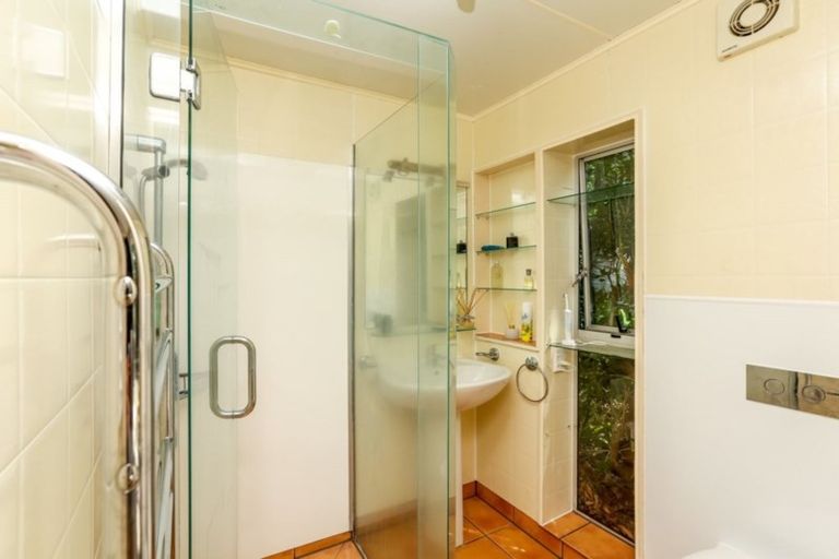 Photo of property in 184e Seaview Road, Westown, New Plymouth, 4310