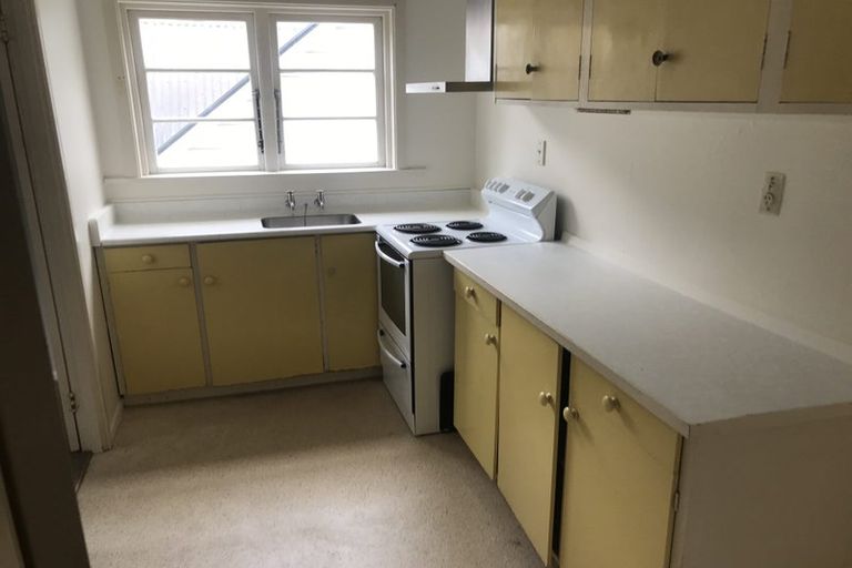 Photo of property in 196 Sydney Street West, Thorndon, Wellington, 6011