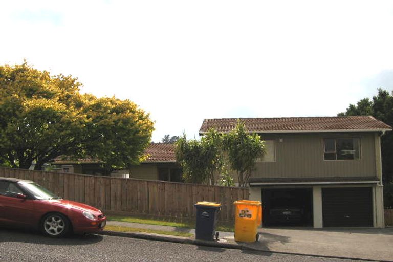 Photo of property in 128 Stapleford Crescent, Browns Bay, Auckland, 0630