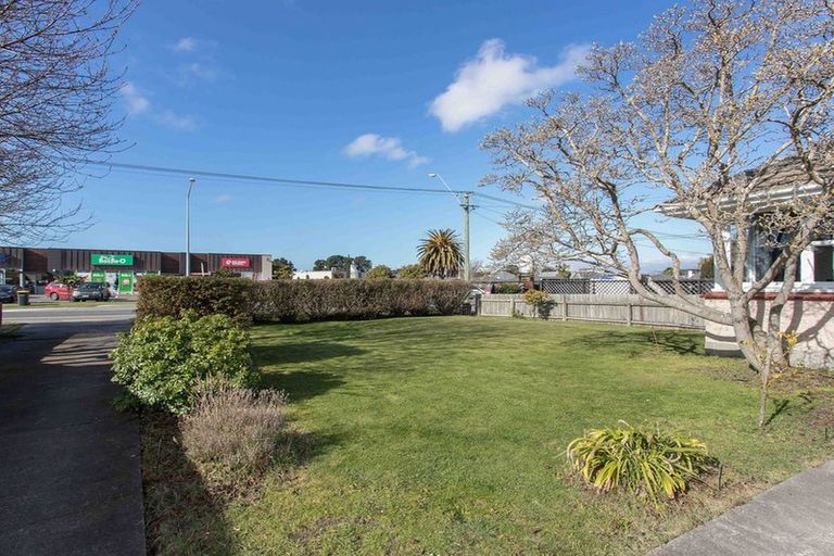 Photo of property in 121 Marshland Road, Shirley, Christchurch, 8061