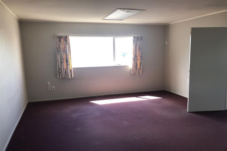 Photo of property in 20b Devon Road, Bucklands Beach, Auckland, 2012