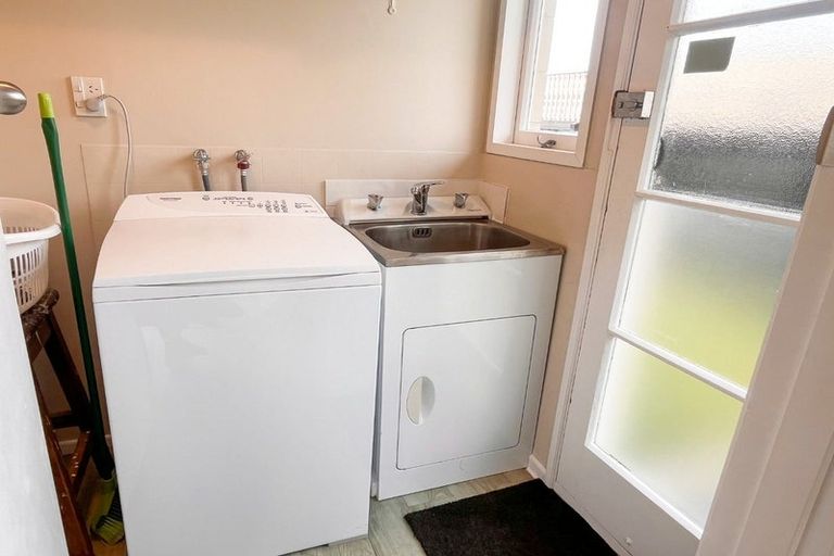 Photo of property in 2/29 Kuaka Crescent, Bromley, Christchurch, 8062