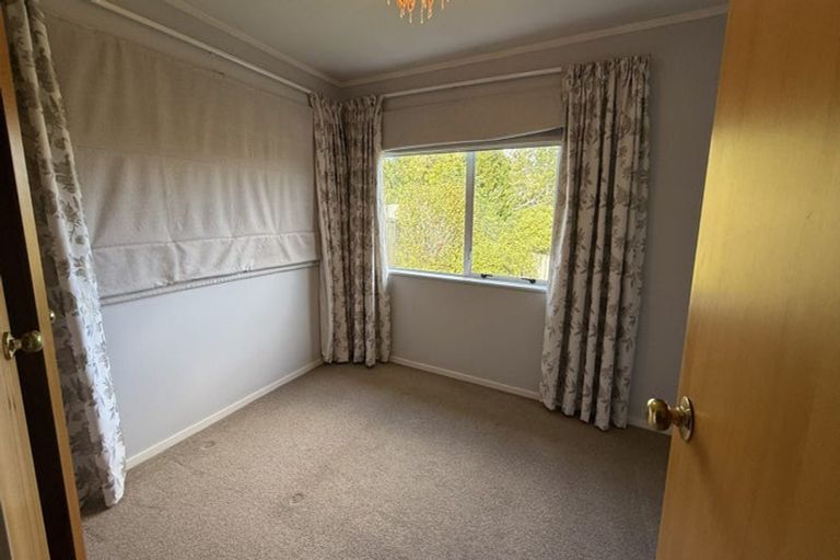 Photo of property in 3/74 West Coast Road, Glen Eden, Auckland, 0602