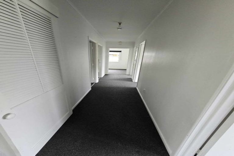 Photo of property in 56 Hilling Street, Titirangi, Auckland, 0604