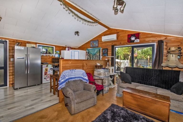 Photo of property in 63 Great North Road, Te Kamo, Whangarei, 0112