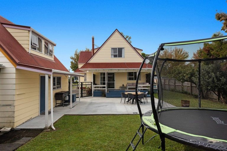 Photo of property in 35 Rata Avenue, Edgecumbe, 3120