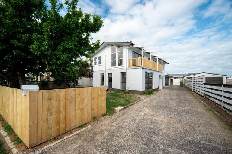 Photo of property in 22 Poaka Avenue, Dinsdale, Hamilton, 3204