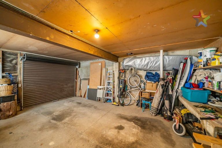 Photo of property in 6 Nikau Road, Point Howard, Lower Hutt, 5013