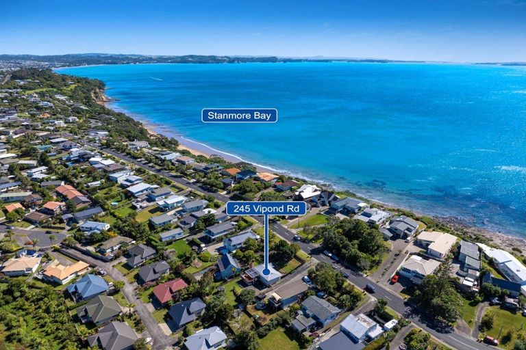 Photo of property in 245 Vipond Road, Stanmore Bay, Whangaparaoa, 0932