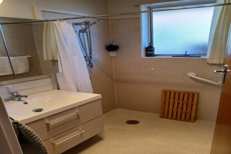 Photo of property in 3c Bideford Street, Brooklands, New Plymouth, 4310