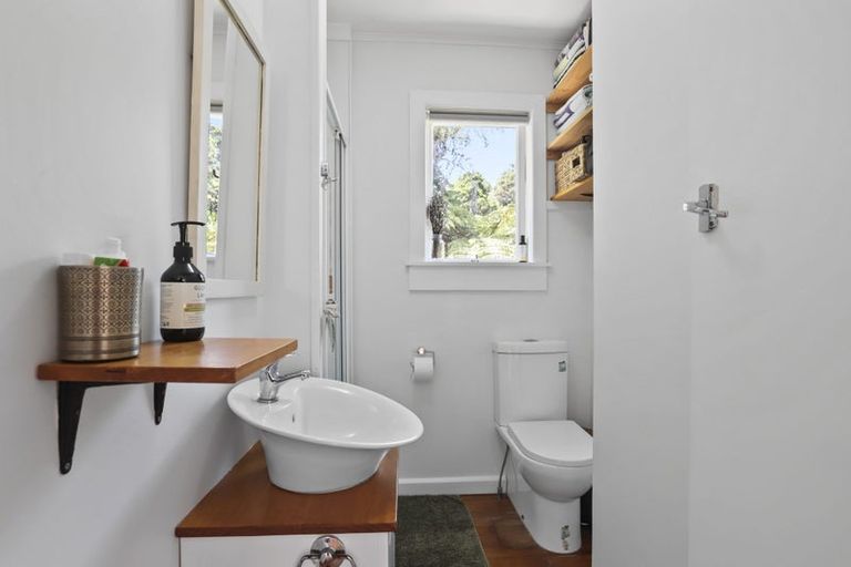 Photo of property in 2b Foster Avenue, Huia, Auckland, 0604