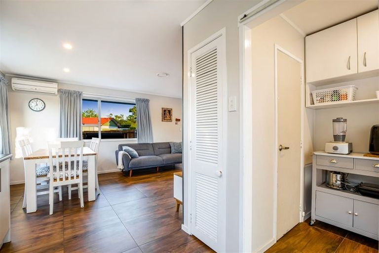 Photo of property in 1/21b Mildmay Road, Henderson, Auckland, 0610