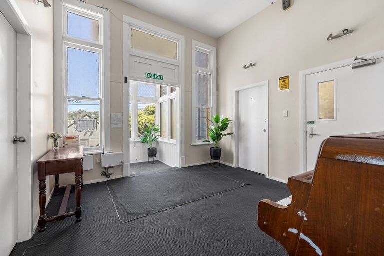 Photo of property in Rosemere Backpackers, 6 Macdonald Crescent, Te Aro, Wellington, 6011