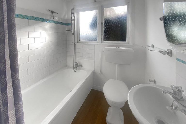 Photo of property in 35a Moa Point Road, Moa Point, Wellington, 6022