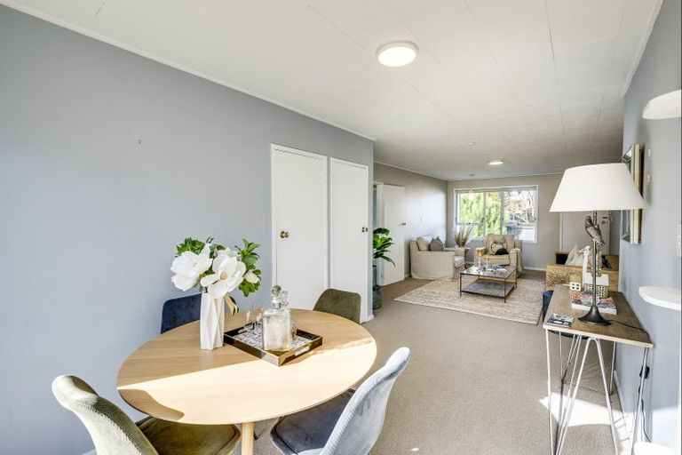 Photo of property in 209 Park Road South, Akina, Hastings, 4122