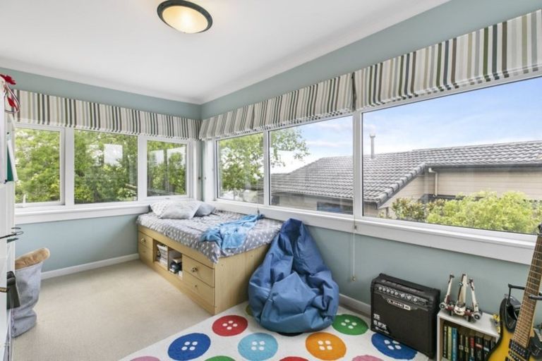 Photo of property in 1/5 View Road, Shelly Park, Auckland, 2014