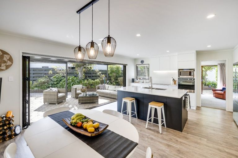 Photo of property in 1 Ewan Place, Taradale, Napier, 4112