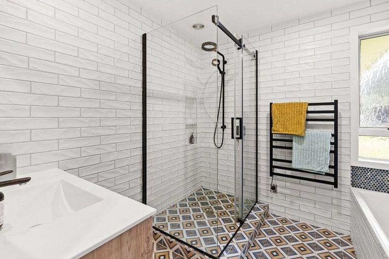 Photo of property in 185 Park Estate Road, Rosehill, Papakura, 2113