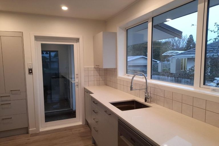 Photo of property in 90 Tiraumea Drive, Pakuranga, Auckland, 2010