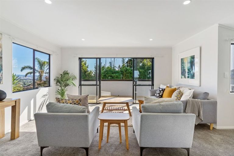 Photo of property in 3/22 Arcadia Crescent, Bayview, Auckland, 0629