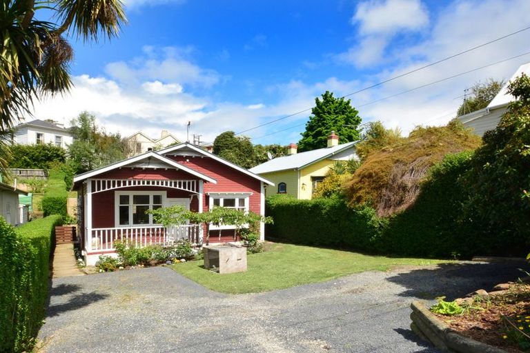 Photo of property in 58 Argyle Street, Mornington, Dunedin, 9011