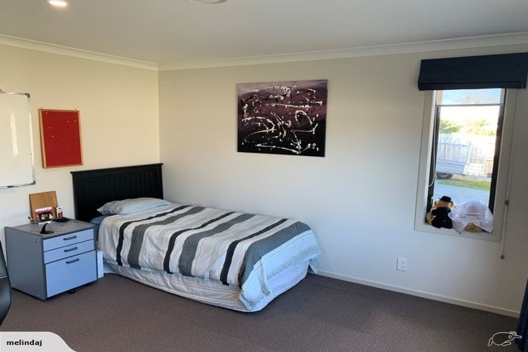 Photo of property in 4 Manhattan Court, Kelvin Grove, Palmerston North, 4414