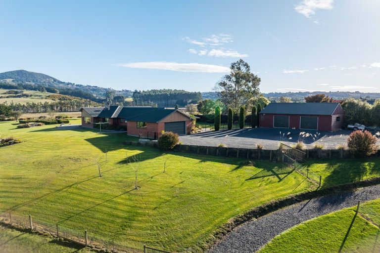 Photo of property in 17 Wavy Knowes Drive, Waldronville, Dunedin, 9018