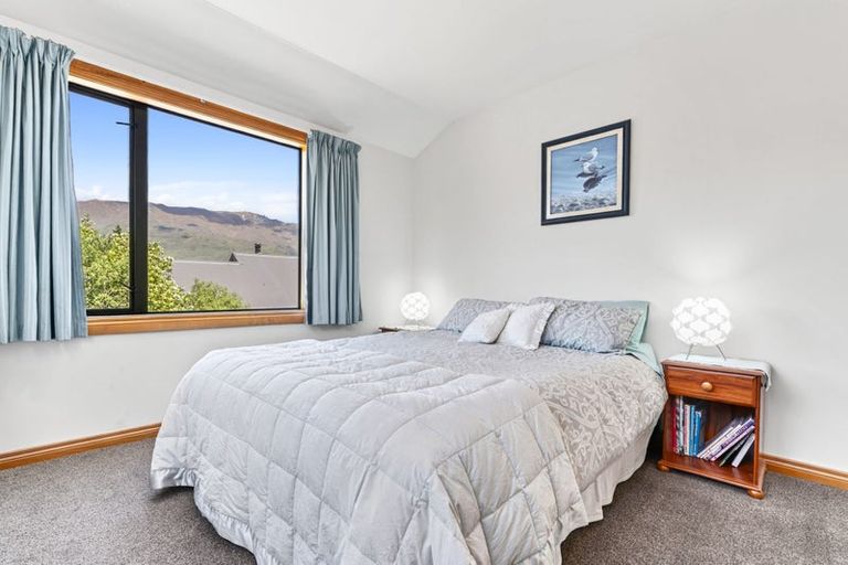 Photo of property in 9 Totara Terrace, Wanaka, 9305