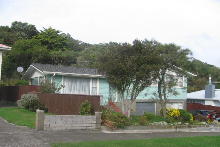 Photo of property in 6 Barberry Grove, Maungaraki, Lower Hutt, 5010