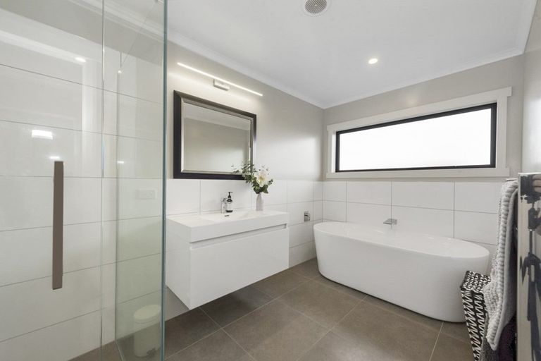 Photo of property in 36 Helen June Avenue, Flagstaff, Hamilton, 3210