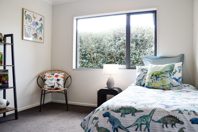 Photo of property in 16 Twin Willow Close, Cambridge, 3434