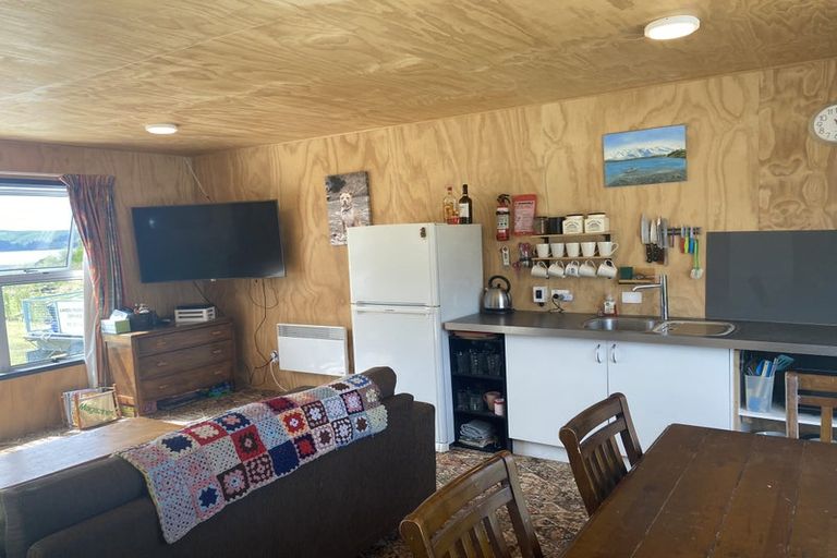 Photo of property in 11 Carrickfergus Street, Waikawa, Tokanui, 9884