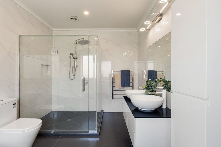 Photo of property in 13 Dulverton Rise, Flagstaff, Hamilton, 3210