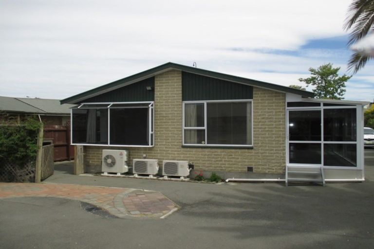 Photo of property in 403 Mairehau Road, Parklands, Christchurch, 8083