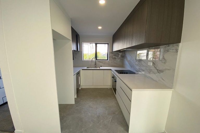Photo of property in 65a Tiroroa Avenue, Te Atatu South, Auckland, 0610