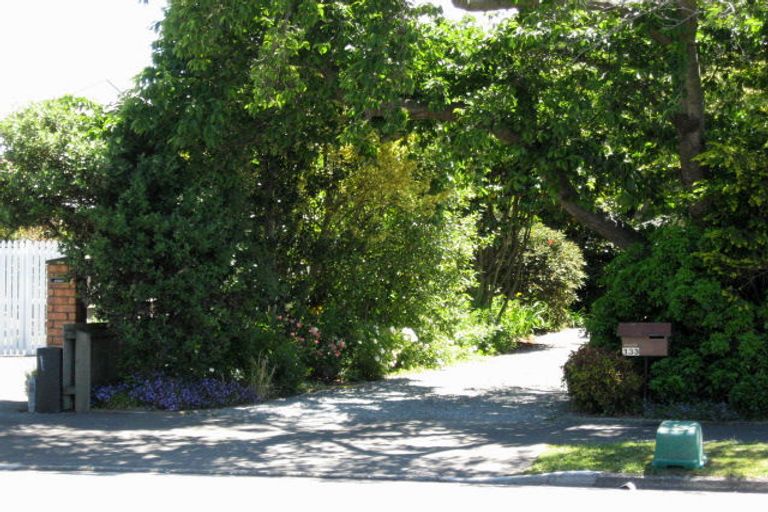 Photo of property in 133 Avonhead Road, Avonhead, Christchurch, 8042