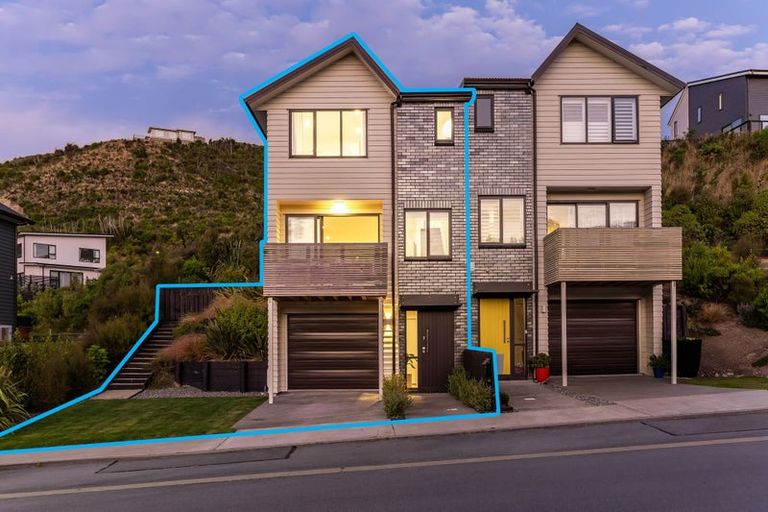 Photo of property in 7 Holystone Road, Whitby, Porirua, 5024