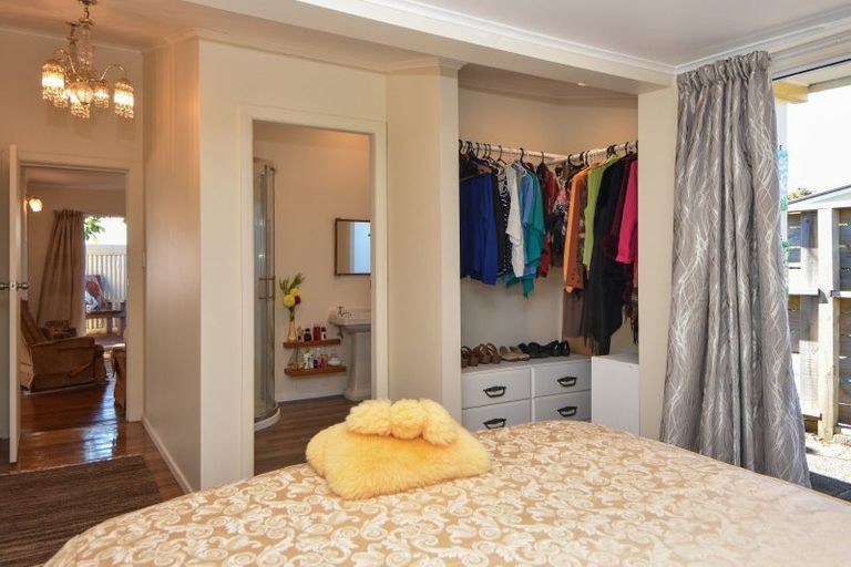 Photo of property in 108 Broadway, Carterton, 5713