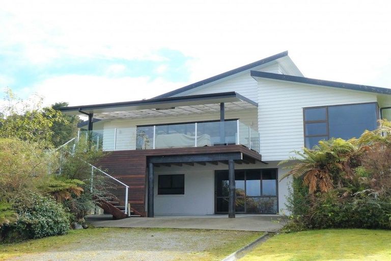 Photo of property in 72 Ahau Street, Moana, 7872