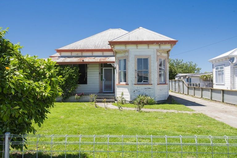 Photo of property in 8 Waverley Street, Elgin, Gisborne, 4010
